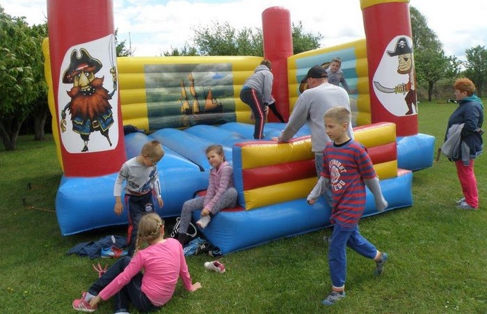 Image Result For Family Garden Doluje